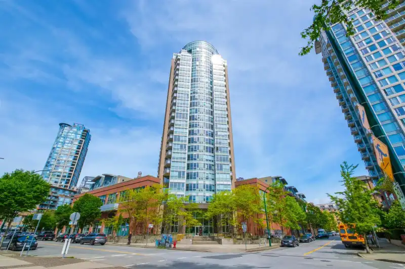 1703 63 KEEFER PLACE - photo 1 of 14
