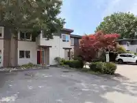 42 3151 SPRINGFIELD DRIVE - thumbnail 1