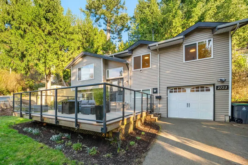 2722 BAYVIEW STREET - photo 2 of 25