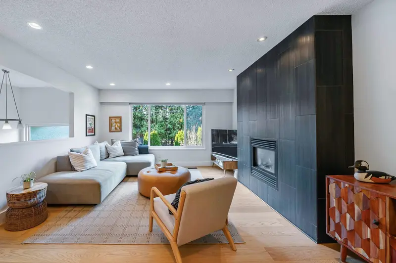 2722 BAYVIEW STREET - photo 4 of 25