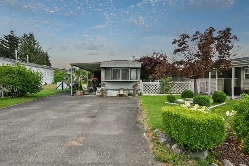 106 45640 WATSON ROAD - photo 1 of 15