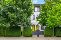 4 16357 15 AVENUE - thumbnail 1