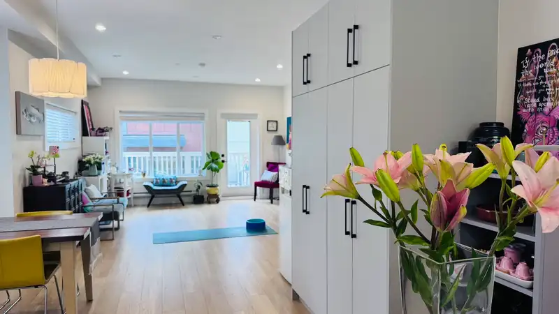 211 80 ELGIN STREET - photo 2 of 7