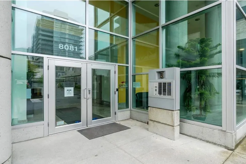 604 8081 WESTMINSTER HIGHWAY - photo 2 of 25