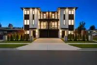 2 2491 LYNDEN STREET - thumbnail 1