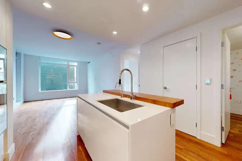 208 7428 ALBERTA STREET - photo 4 of 32