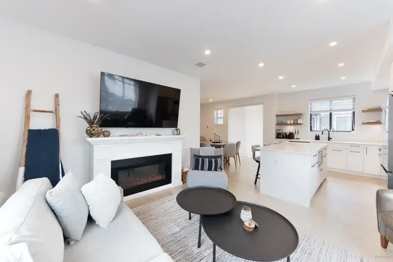 23 12018 237 STREET - photo 1 of 31