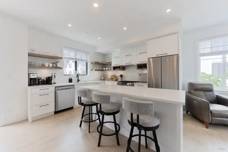 23 12018 237 STREET - photo 4 of 31