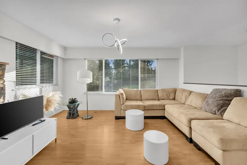 4158 MT SEYMOUR PARKWAY - photo 4 of 25