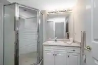 207 13860 70 AVENUE - thumbnail 18