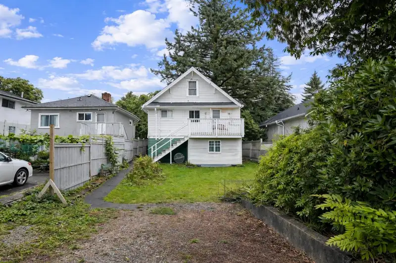 3865 SANDELL STREET - photo 2 of 21