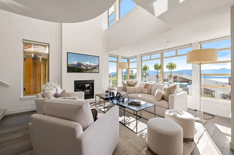 8674 SEASCAPE DRIVE - photo 4 of 39