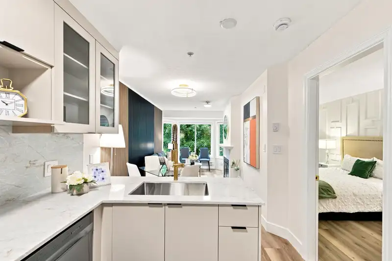 406 12160 80 AVENUE - photo 4 of 22