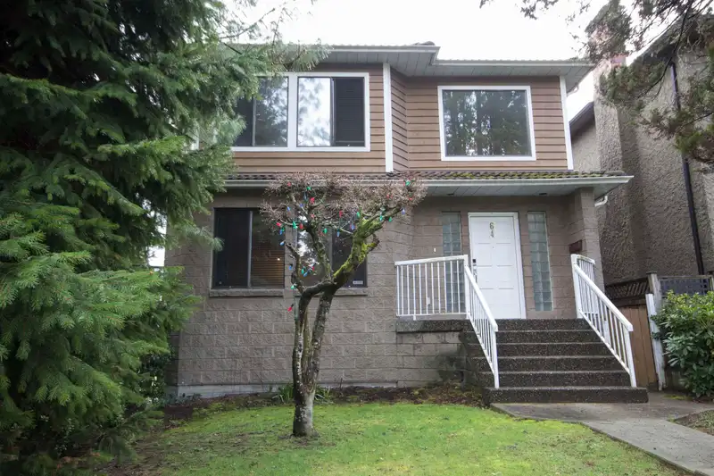 64 W 39TH AVENUE - photo 1 of 40