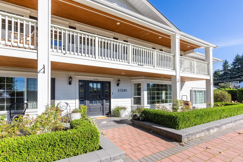 23201 88 AVENUE - photo 3 of 25