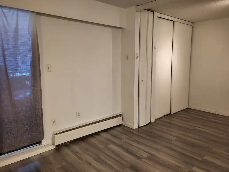 112 515 ELEVENTH STREET - photo 3 of 8