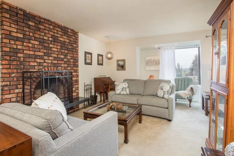 918 LADNER STREET - photo 1 of 25