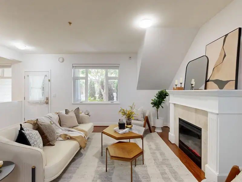 305 4468 ALBERT STREET - photo 4 of 35