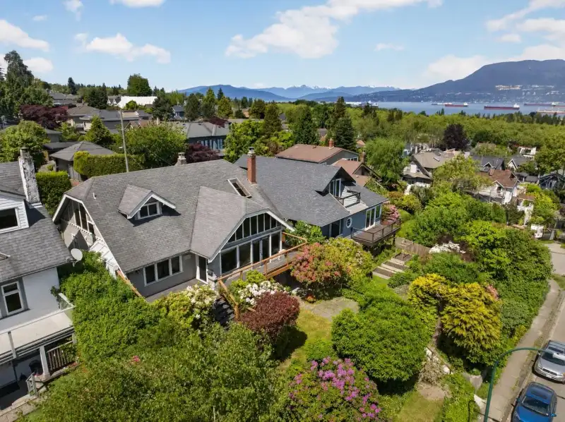 2849 HIGHBURY STREET - photo 1 of 24