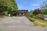7268 YORK CRESCENT - thumbnail 2