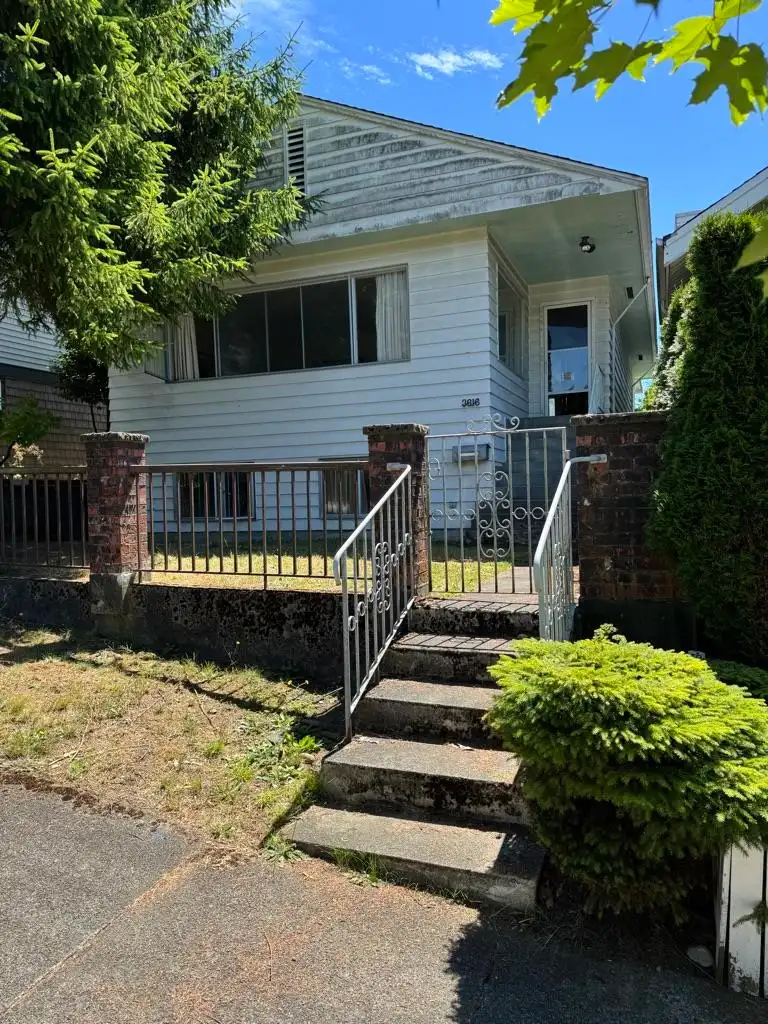 3616 OXFORD STREET - photo 1 of 32