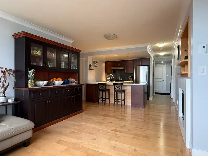 1008 9188 HEMLOCK DRIVE - photo 1 of 19