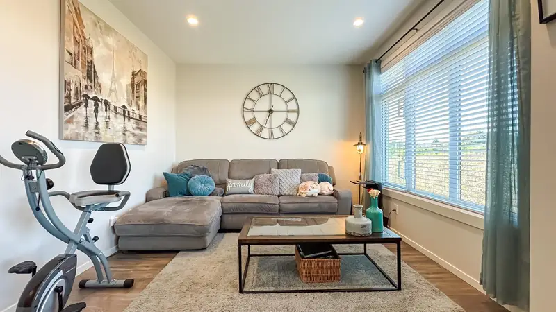 20 17557 100 AVENUE - photo 4 of 25