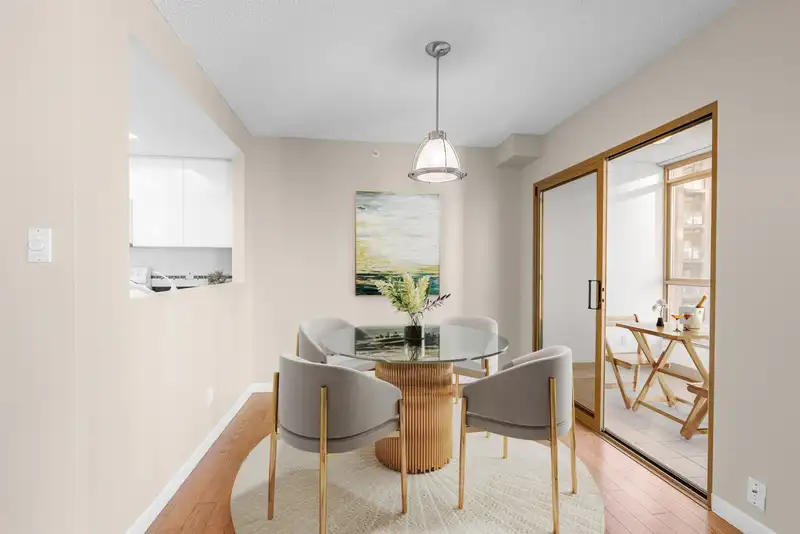 1506 867 HAMILTON STREET - photo 3 of 35
