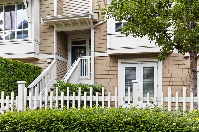 59 5510 ADMIRAL WAY - photo 2 of 25