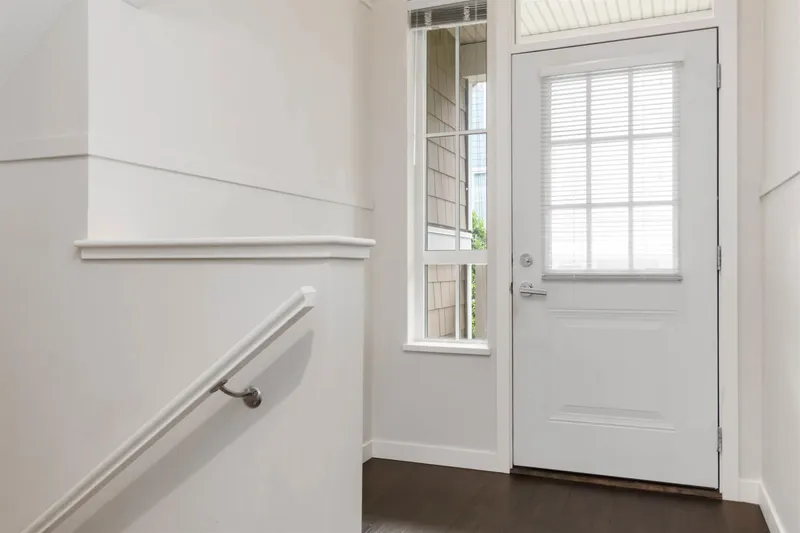 59 5510 ADMIRAL WAY - photo 4 of 25