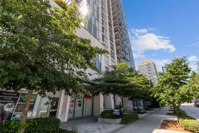 708 13398 104 AVENUE - photo 1 of 20
