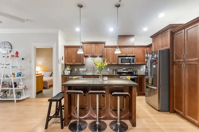 106 22150 DEWDNEY TRUNK ROAD - photo 2 of 25