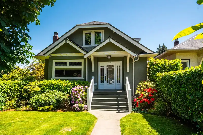 3908 BLENHEIM STREET - photo 1 of 40