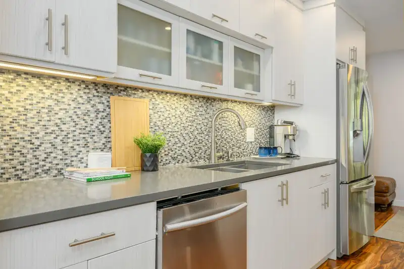 159 W 19TH STREET - photo 4 of 35