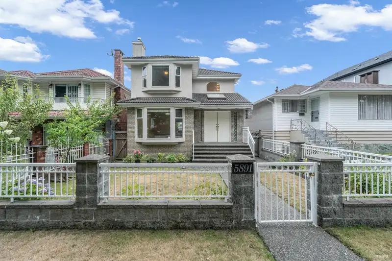 5891 ST. MARGARETS STREET - photo 1 of 23