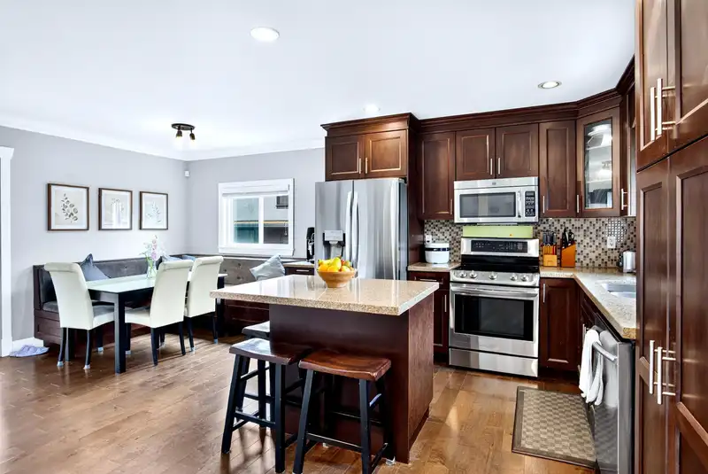 369 MUNDY STREET - photo 4 of 40