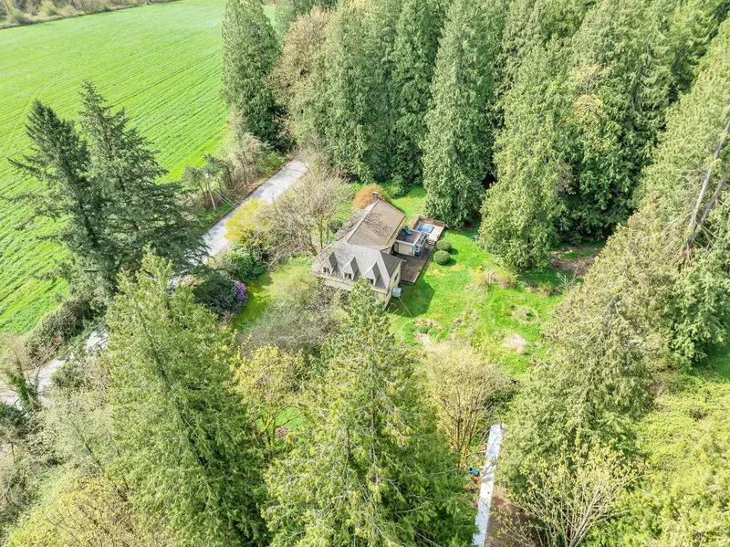 11069 BROOKS ROAD - photo 2 of 25