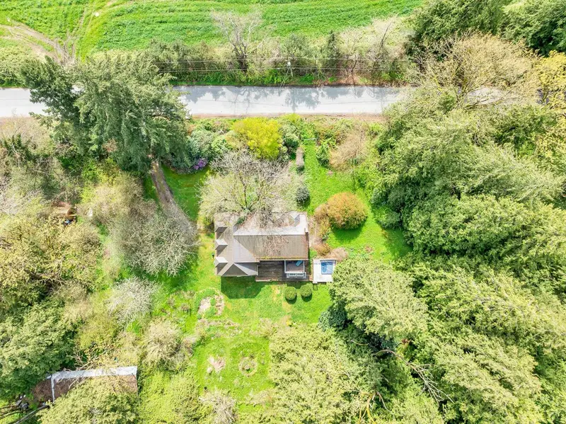 11069 BROOKS ROAD - photo 3 of 25