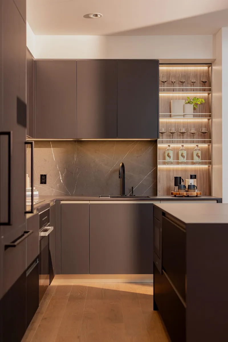 211 480 W 16TH AVENUE - photo 1 of 15