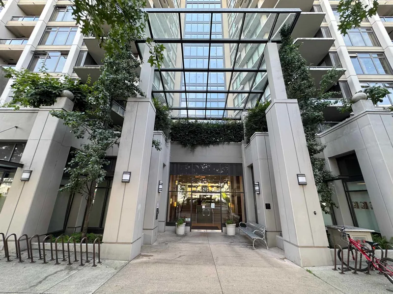 612 5811 NO. 3 ROAD - photo 1 of 25