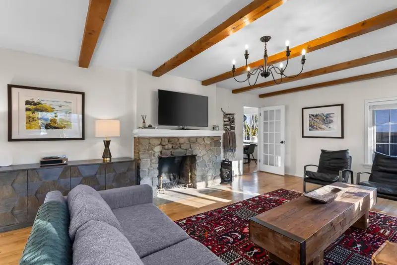 2268 MCKENZIE ROAD - photo 2 of 40
