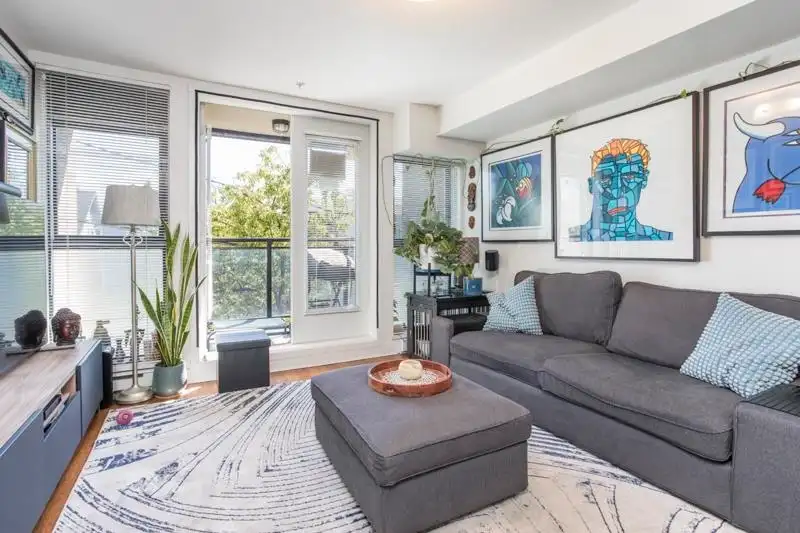 316 2150 E HASTINGS STREET - photo 1 of 24