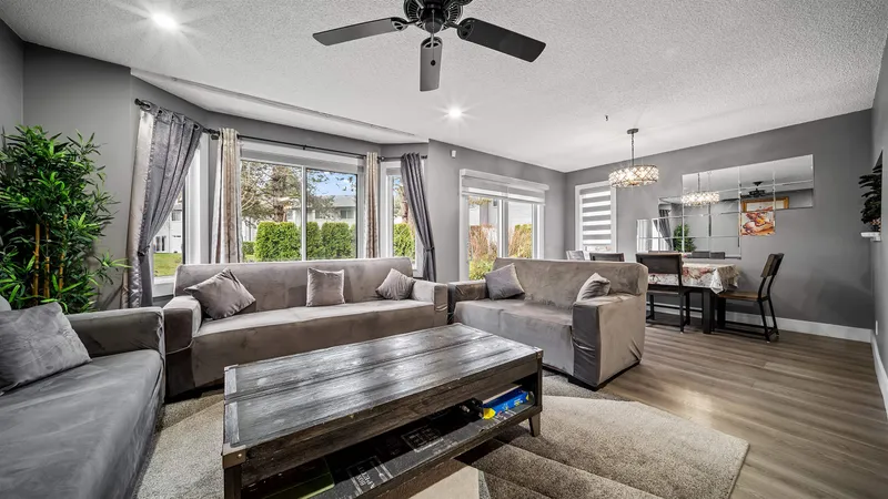 145 7287 140 STREET - photo 4 of 25