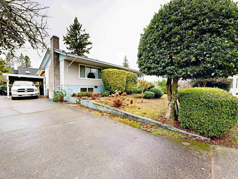 5379 1 AVENUE - photo 1 of 40