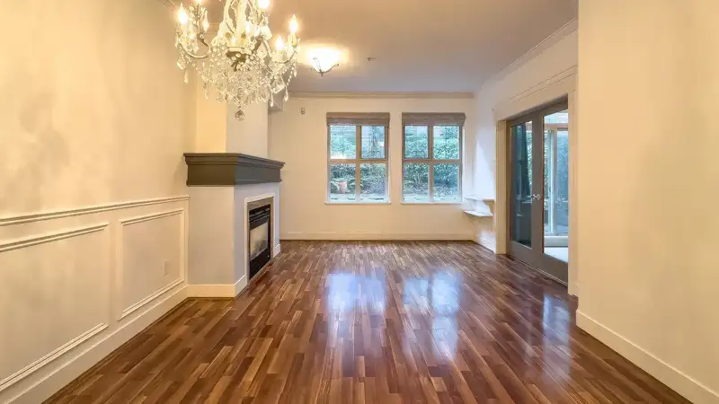 1109 4655 VALLEY DRIVE - photo 4 of 40