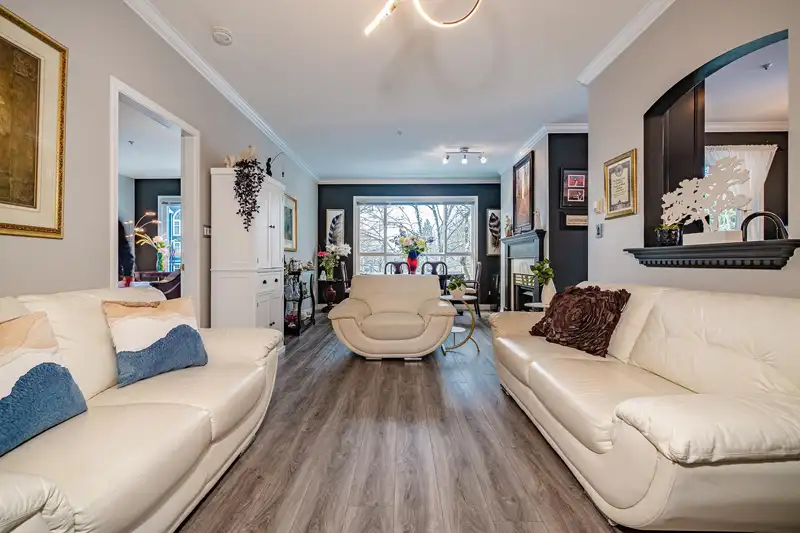209 3098 GUILDFORD WAY - photo 3 of 40