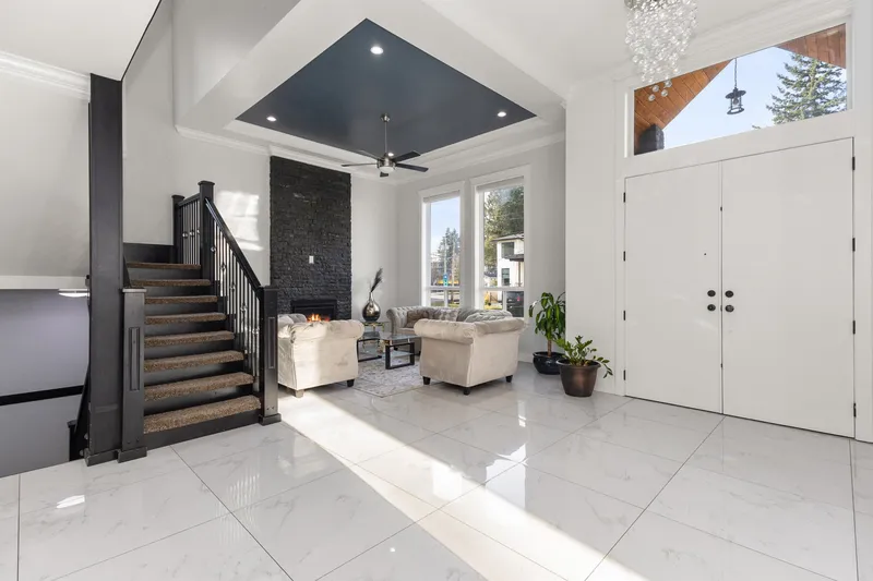 2018 VINEWOOD STREET - photo 2 of 25