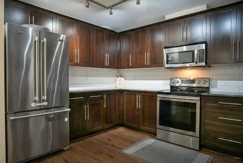 103 2628 MAPLE STREET - photo 2 of 40