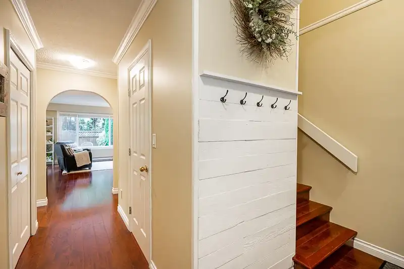 114 32923 BRUNDIGE AVENUE - photo 3 of 37