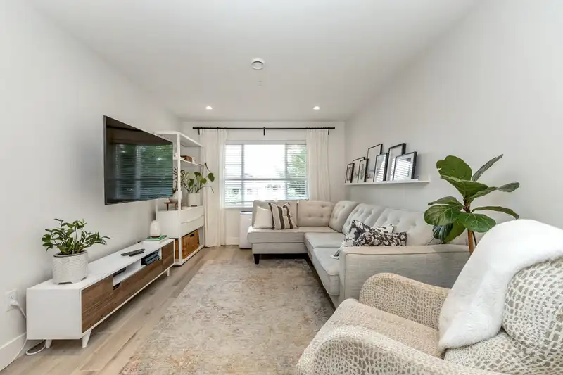 14 23651 132 AVENUE - photo 2 of 26